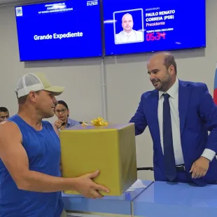 Presidente da Câmara Premia Quem Mais Compareceu Às Reuniões E Anuncia Meio Salário Mínimo Como Prêmio Em 2026