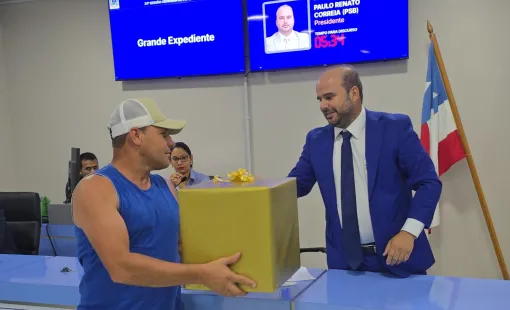 Presidente da Câmara Premia Quem Mais Compareceu Às Reuniões E Anuncia Meio Salário Mínimo Como Prêmio Em 2026
